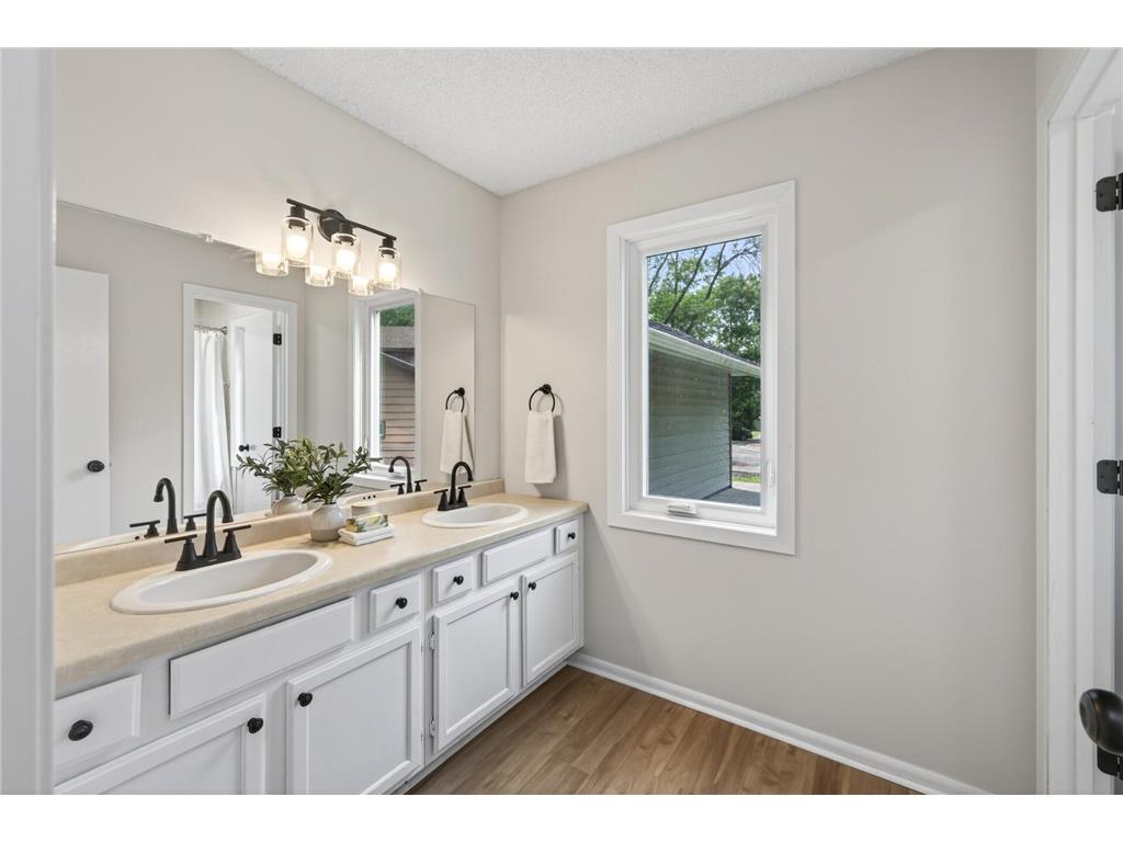 12405 Birnamwood Court Burnsville MN 55337 7086037 image22