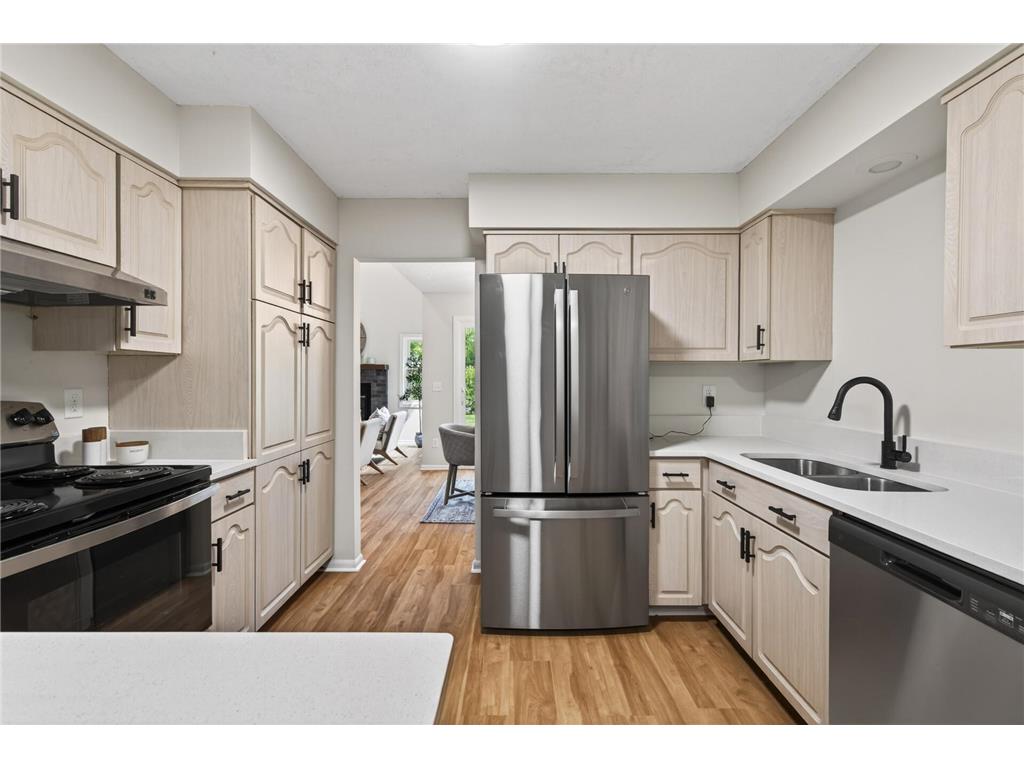 12405 Birnamwood Court Burnsville MN 55337 7086037 image6