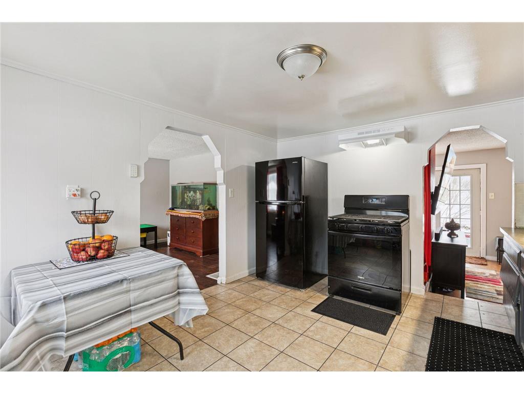 1241 Barclay Street Saint Paul MN 55106 7012284 image3