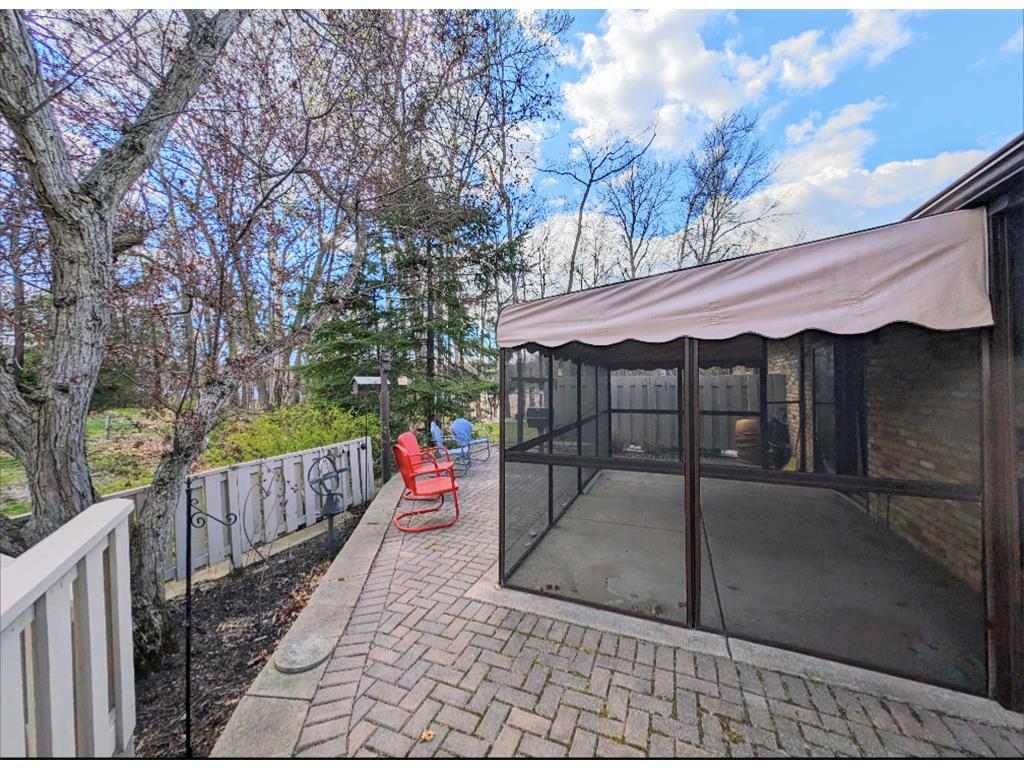 1241 Black Oaks Lane N Plymouth MN 55447 6526200 image1