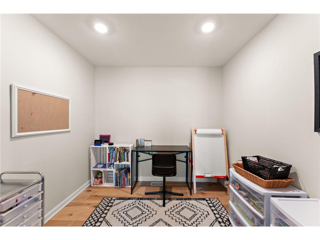 1241 Edge Way Jordan MN 55352 7061691 image40