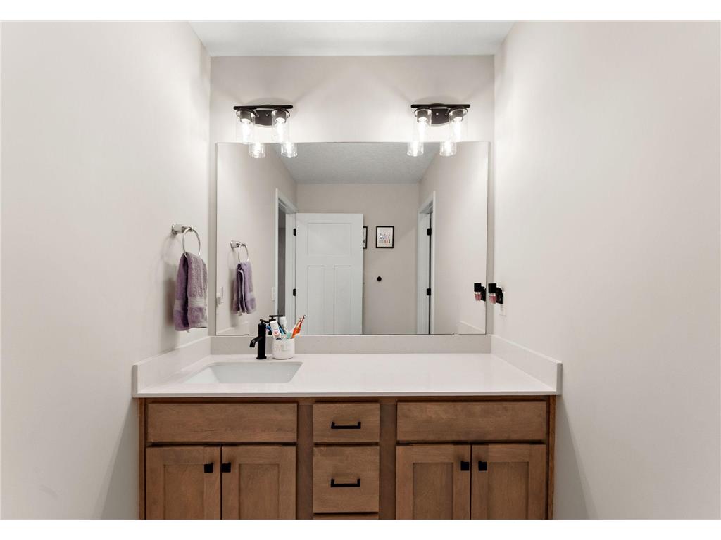 1241 Edge Way Jordan MN 55352 7061691 image47