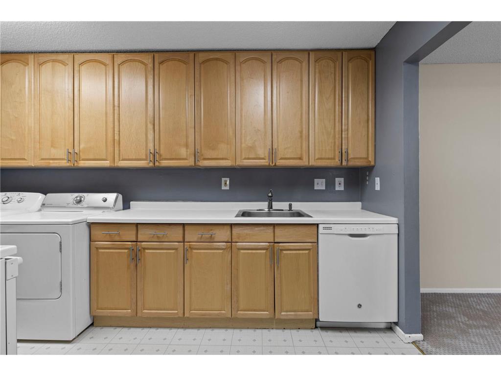 1241 Wagon Wheel Road Hopkins MN 55343 7065152 image15