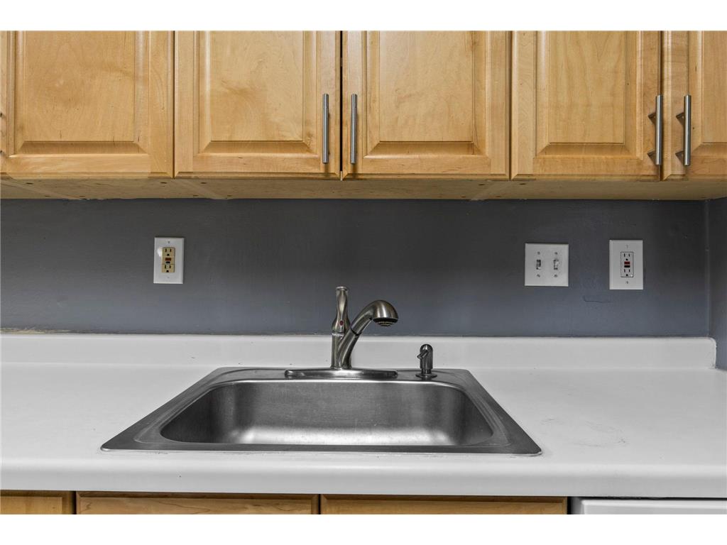 1241 Wagon Wheel Road Hopkins MN 55343 7065152 image16
