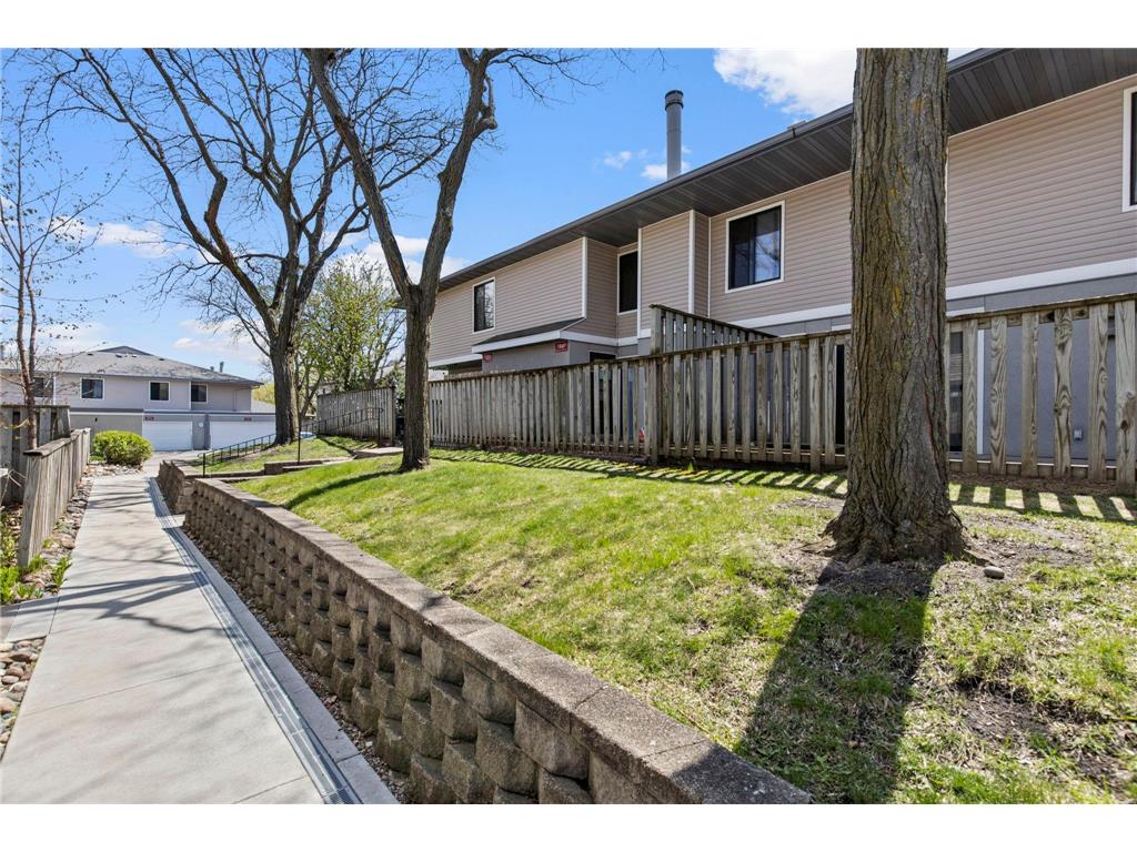 1241 Wagon Wheel Road Hopkins MN 55343 7065152 image3