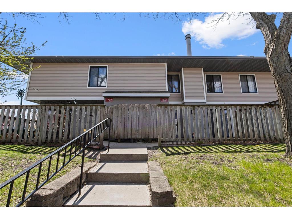 1241 Wagon Wheel Road Hopkins MN 55343 7065152 image4