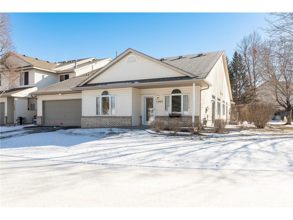 1242 Crystal Place E Chaska MN 55318 7014761 image1