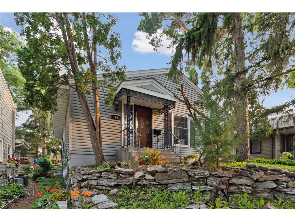 1242 Eleanor Avenue Saint Paul MN 55116 6763770 image1