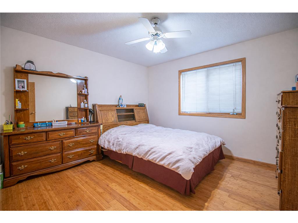 1242 Myrtle Street N Maplewood MN 55119 7036827 image11