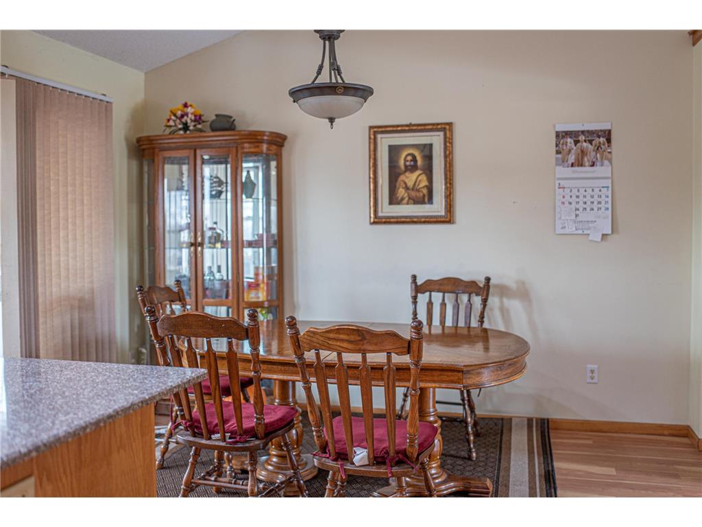 1242 Myrtle Street N Maplewood MN 55119 7036827 image3