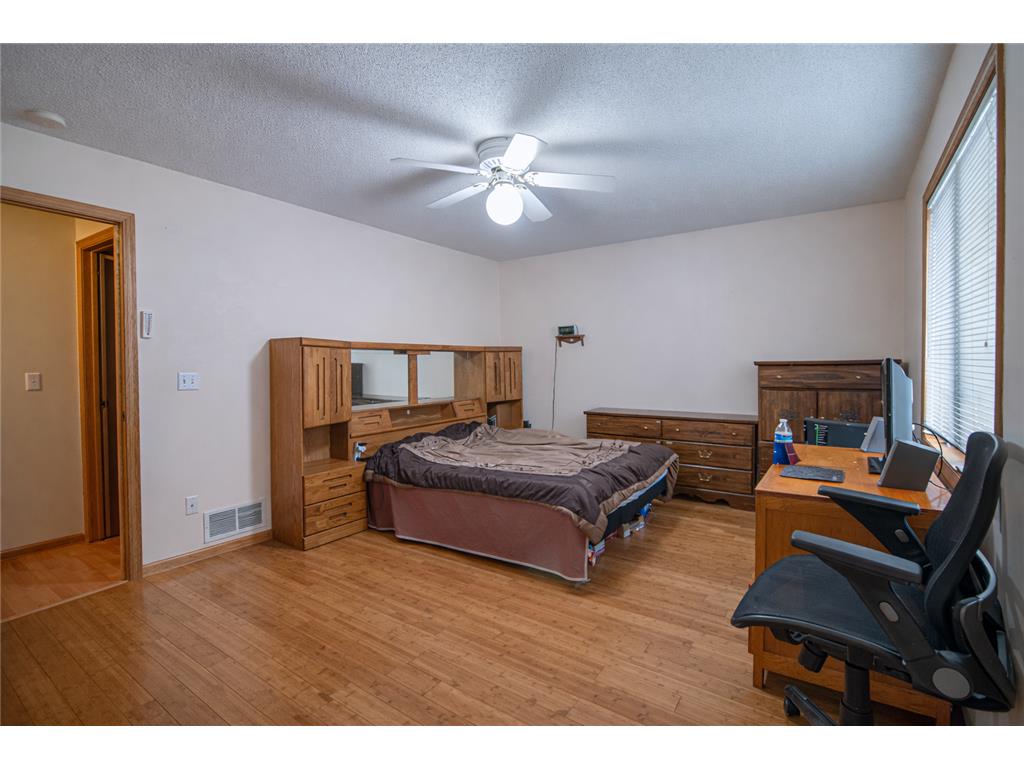 1242 Myrtle Street N Maplewood MN 55119 7036827 image7