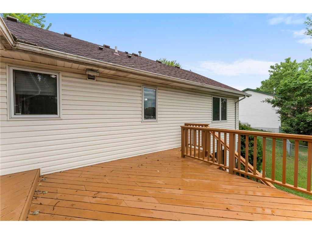 1242 Myrtle Street N Maplewood MN 55119 7093163 image13
