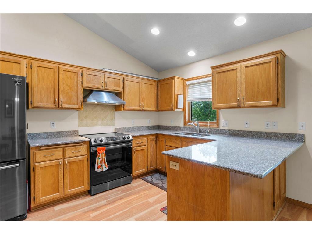 1242 Myrtle Street N Maplewood MN 55119 7093163 image15