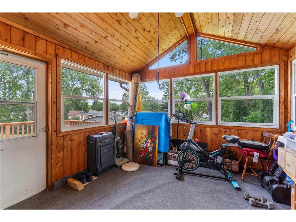 1242 Myrtle Street N Maplewood MN 55119 7093163 image23