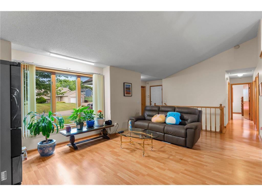 1242 Myrtle Street N Maplewood MN 55119 7093163 image25
