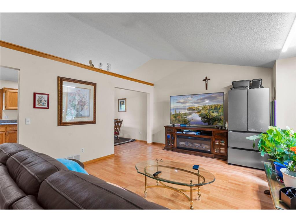 1242 Myrtle Street N Maplewood MN 55119 7093163 image27