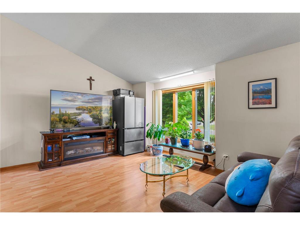 1242 Myrtle Street N Maplewood MN 55119 7093163 image28