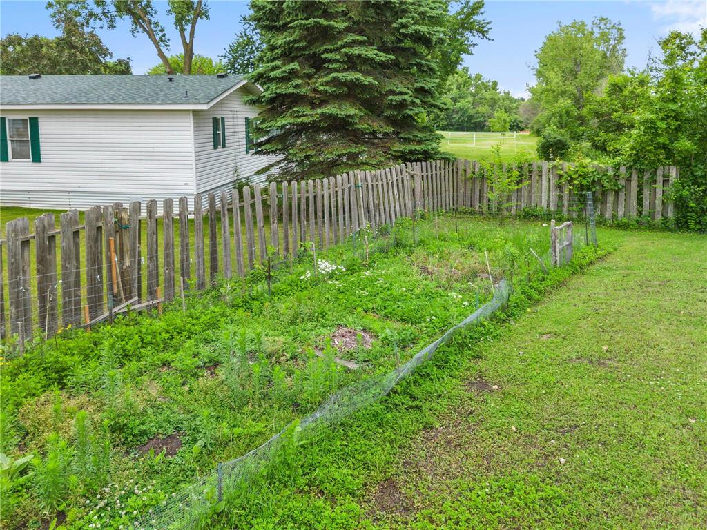 1242 Myrtle Street N Maplewood MN 55119 7093163 image7