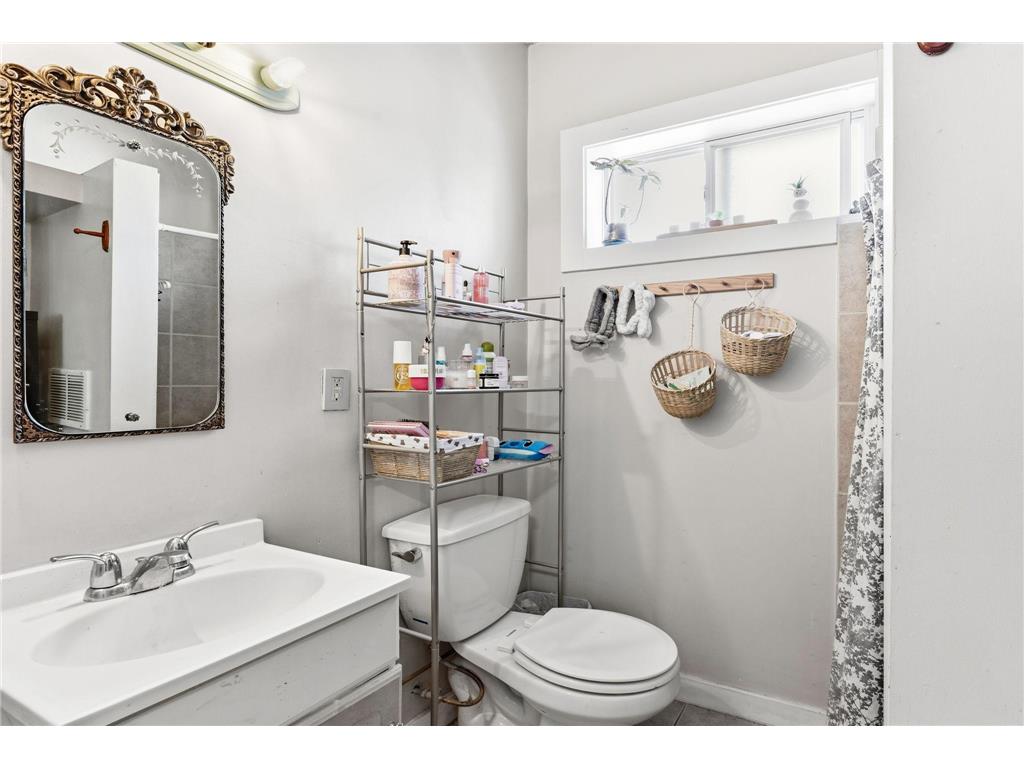 1243 Reaney Avenue Saint Paul MN 55106 7036628 image18