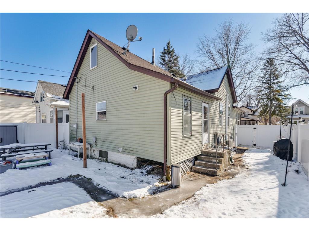 1243 Reaney Avenue Saint Paul MN 55106 7036628 image24