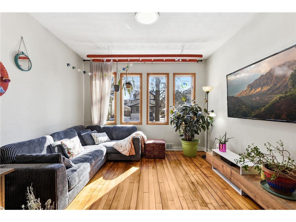 1243 Reaney Avenue Saint Paul MN 55106 7036628 image6