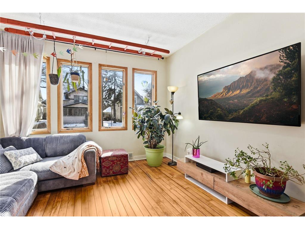 1243 Reaney Avenue Saint Paul MN 55106 7036628 image7