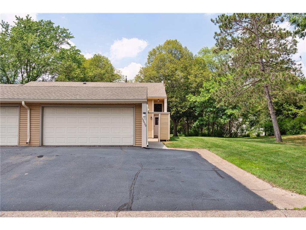 12439 Drake Street NW, Coon Rapids, MN, 55448 MLS 6388781 Edina Realty