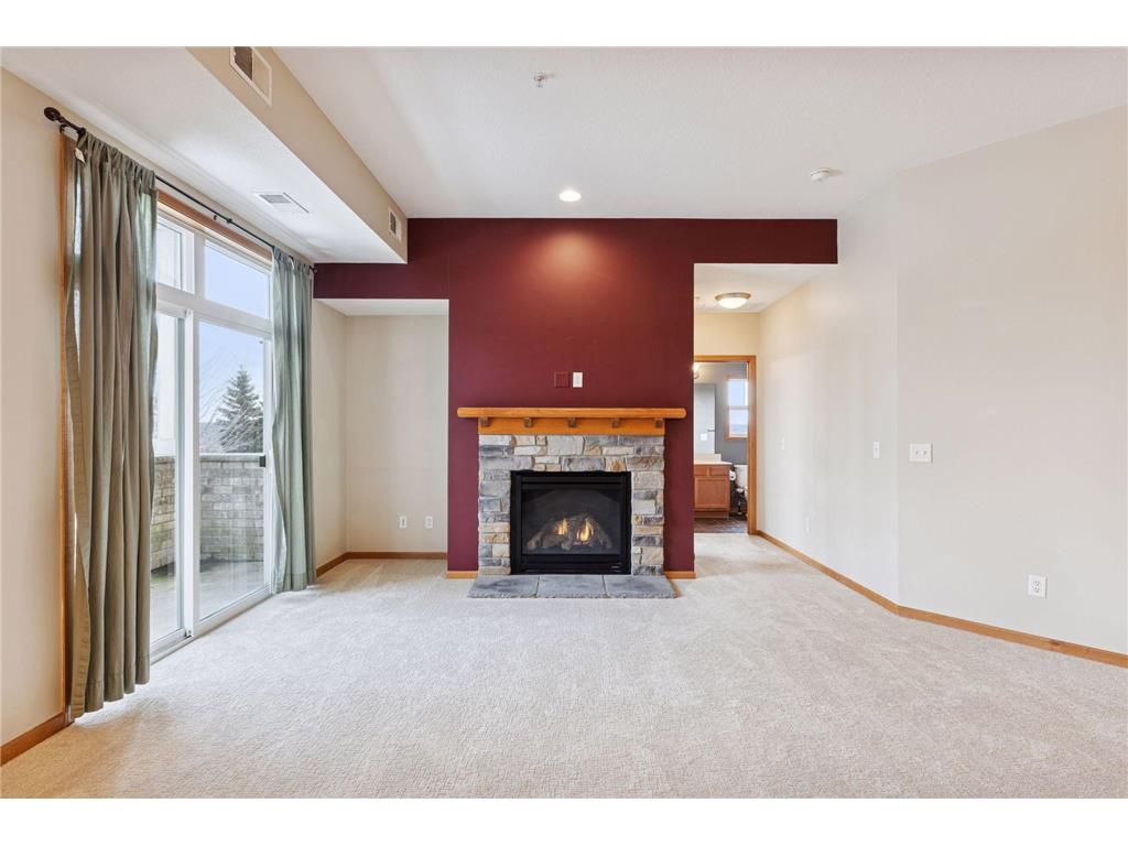 1244 County Road D E #106 Maplewood MN 55109 7023930 image16