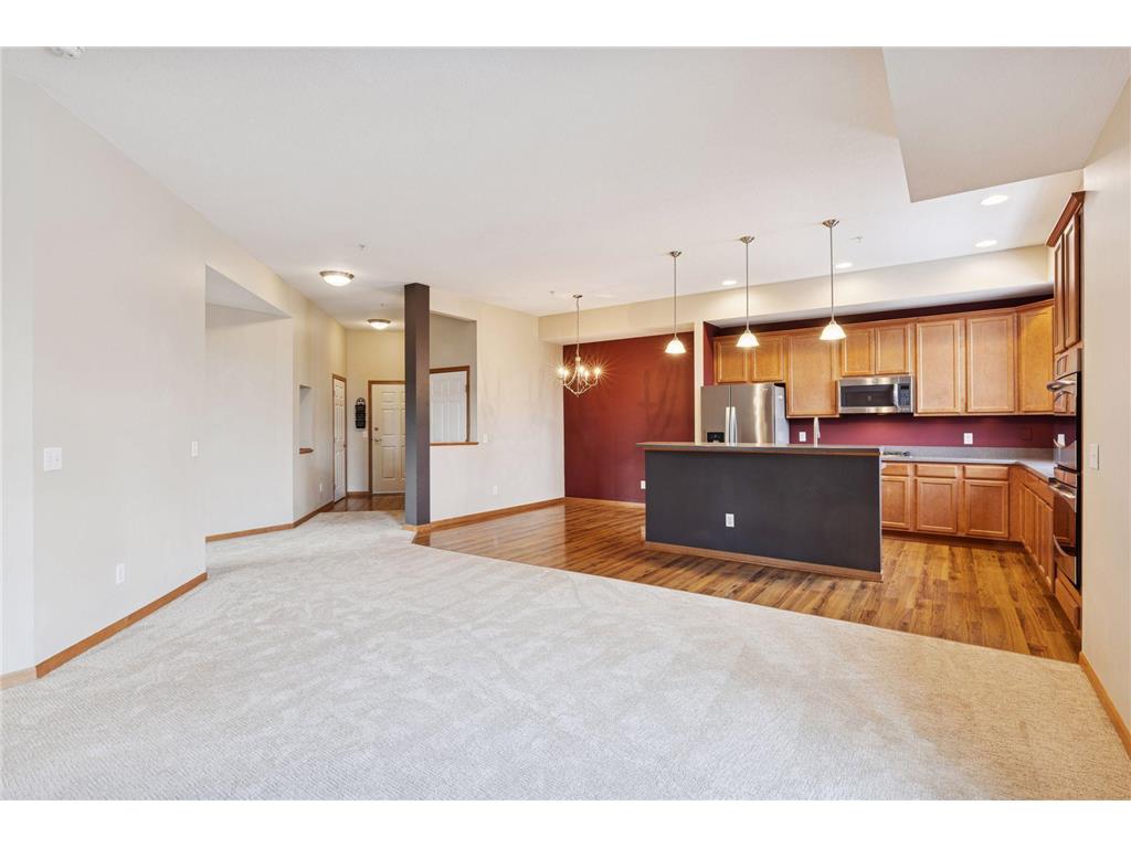 1244 County Road D E #106 Maplewood MN 55109 7023930 image17