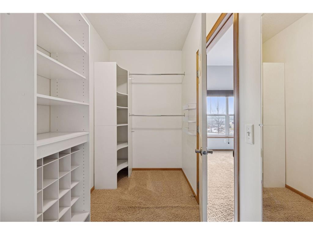 1244 County Road D E #106 Maplewood MN 55109 7023930 image21