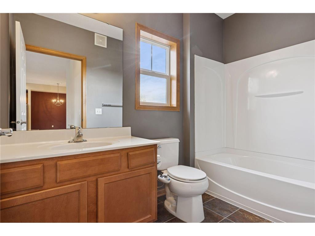 1244 County Road D E #106 Maplewood MN 55109 7023930 image27