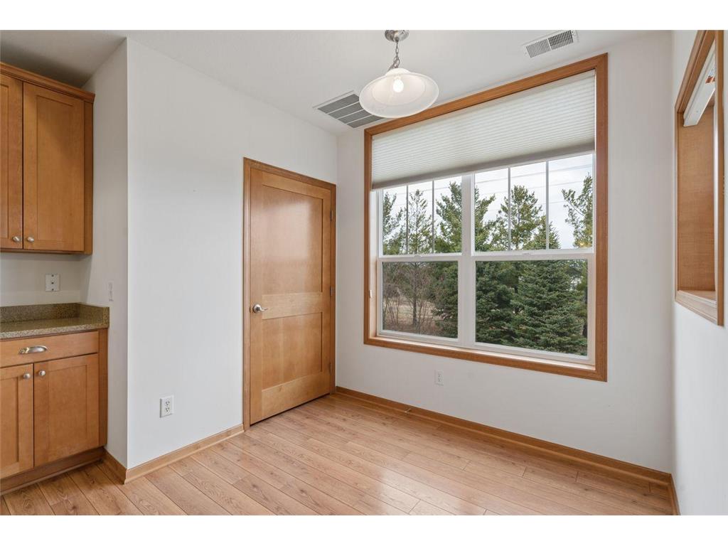 1244 County Road D E #205 Maplewood MN 55109 7044040 image13