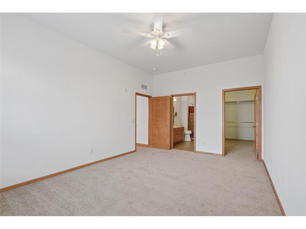 1244 County Road D E #205 Maplewood MN 55109 7044040 image14