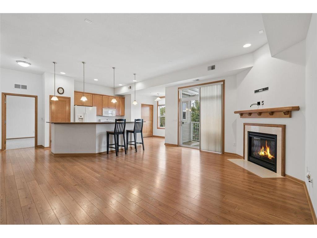 1244 County Road D E #205 Maplewood MN 55109 7044040 image2