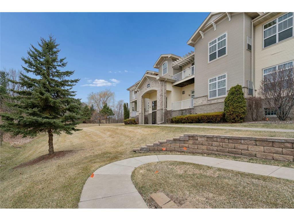 1244 County Road D E #205 Maplewood MN 55109 7044040 image27