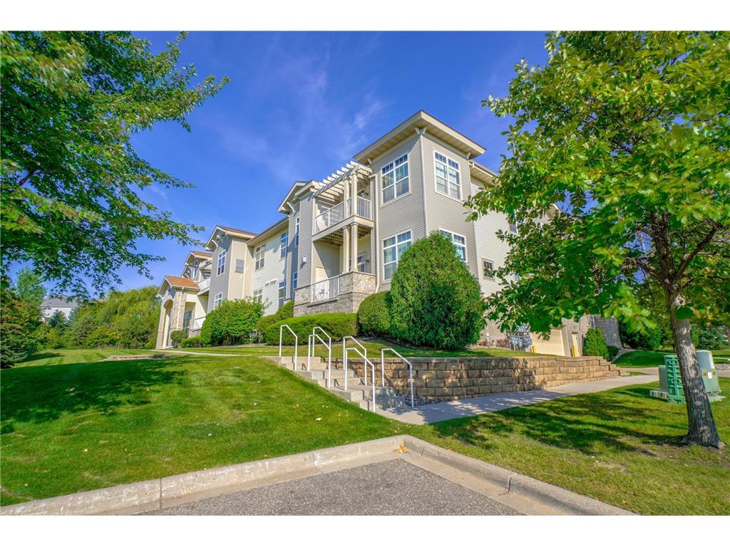 1244 County Road D E #105 Maplewood MN 55109 6434348 image1