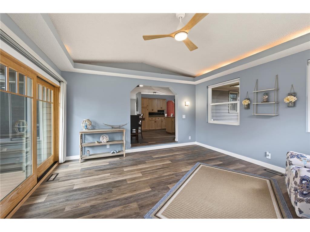1244 Granada Circle N Oakdale MN 55128 7057895 image10