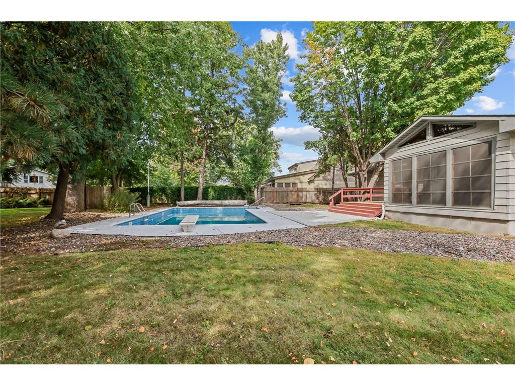 1244 Highview Drive New Brighton MN 55112 6797936 image20