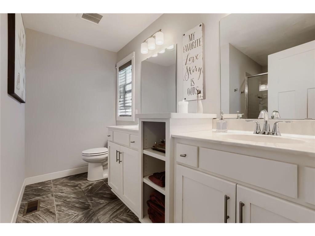 12446 Cottonwood Street NW Coon Rapids MN 55448 7087694 image22