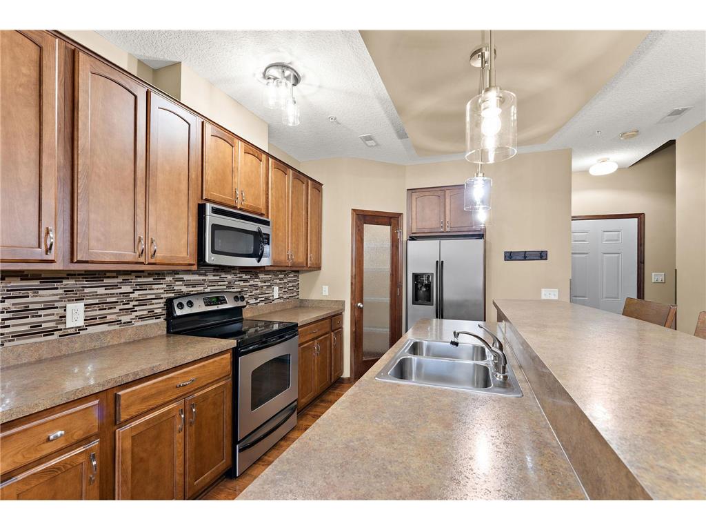 12449 Flanders Court NE #G Blaine MN 55449 7069059 image15