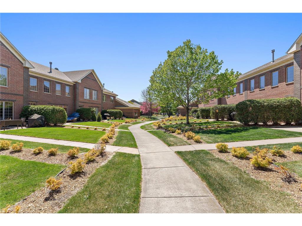 12449 Flanders Court NE #G Blaine MN 55449 7069059 image3