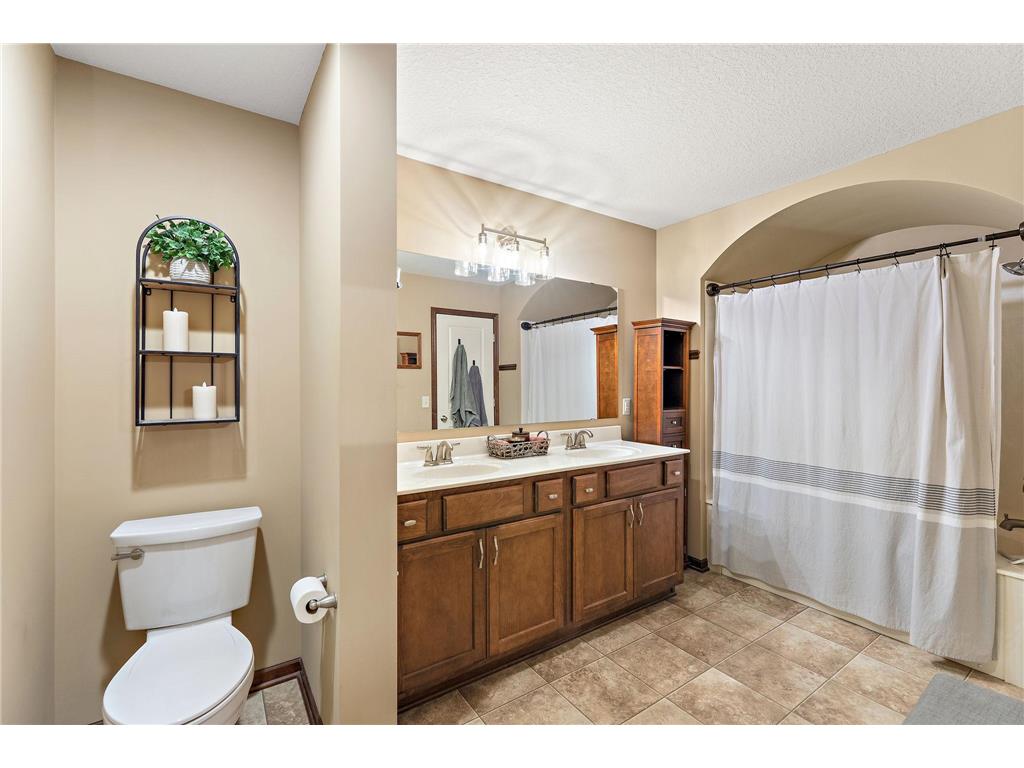 12449 Flanders Court NE #G Blaine MN 55449 7069059 image32