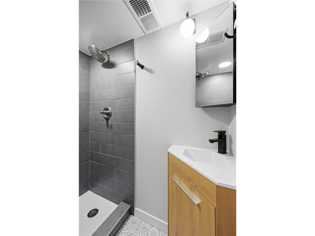 1245 Jefferson Avenue Saint Paul MN 55105 7089062 image46