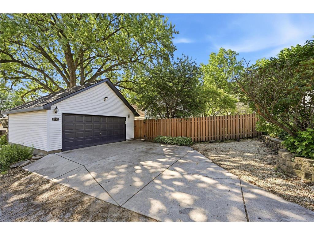 1245 Jefferson Avenue Saint Paul MN 55105 7089062 image55