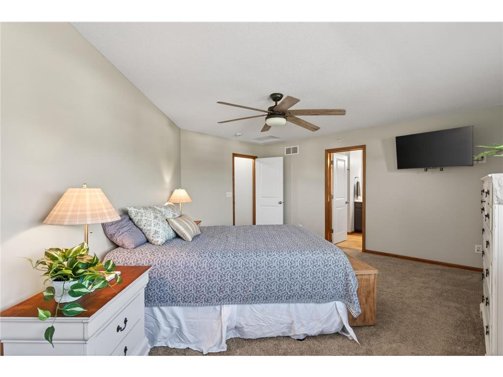 1245 Vernon Drive Carver MN 55315 7090484 image16