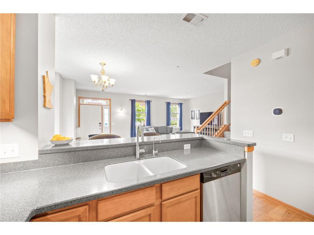 1246 Chateau Avenue #409 Maplewood MN 55109 7104783 image10