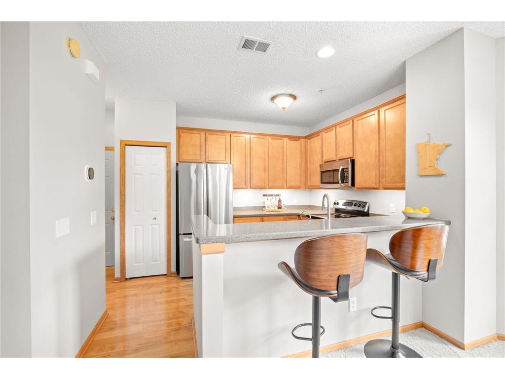 1246 Chateau Avenue #409 Maplewood MN 55109 7104783 image8