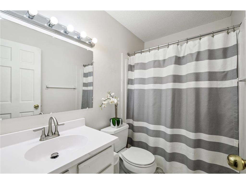 12463 Drake Street NW Coon Rapids MN 55448 6790277 image25