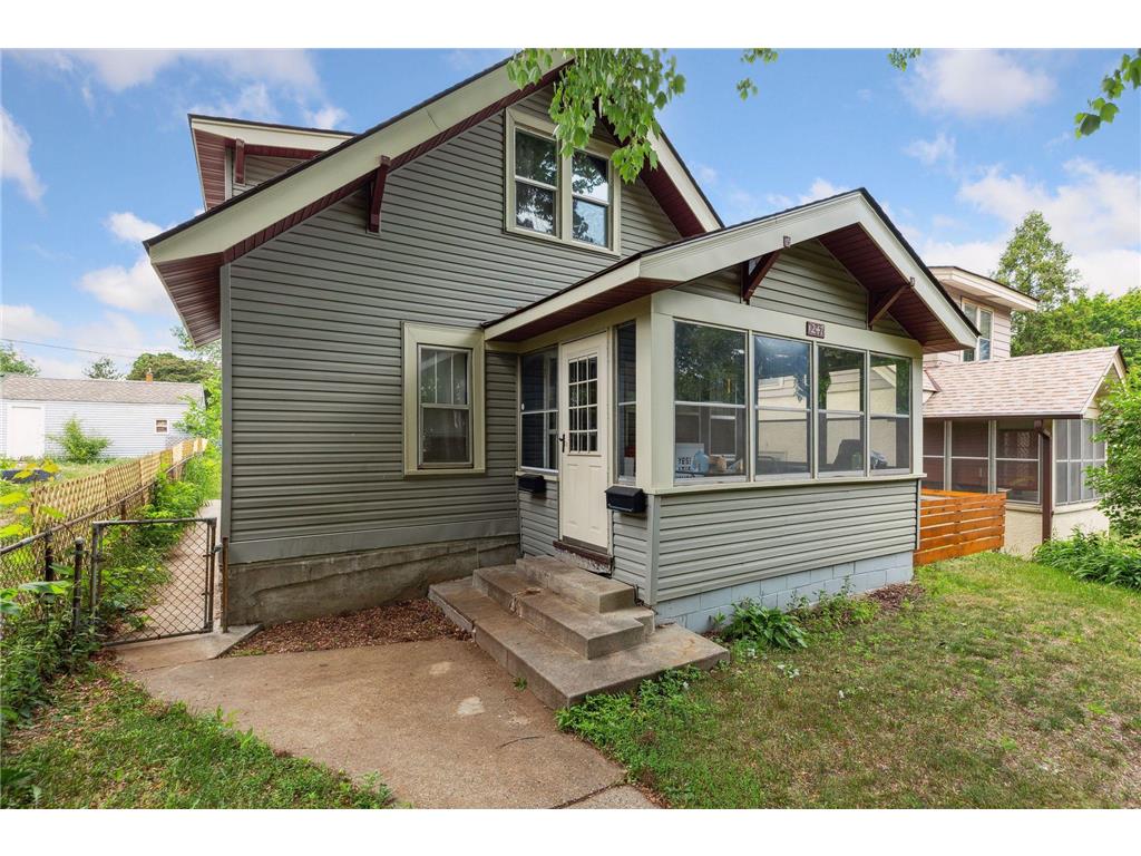 1247 Hubbard Avenue Saint Paul MN 55104 6367941 image1