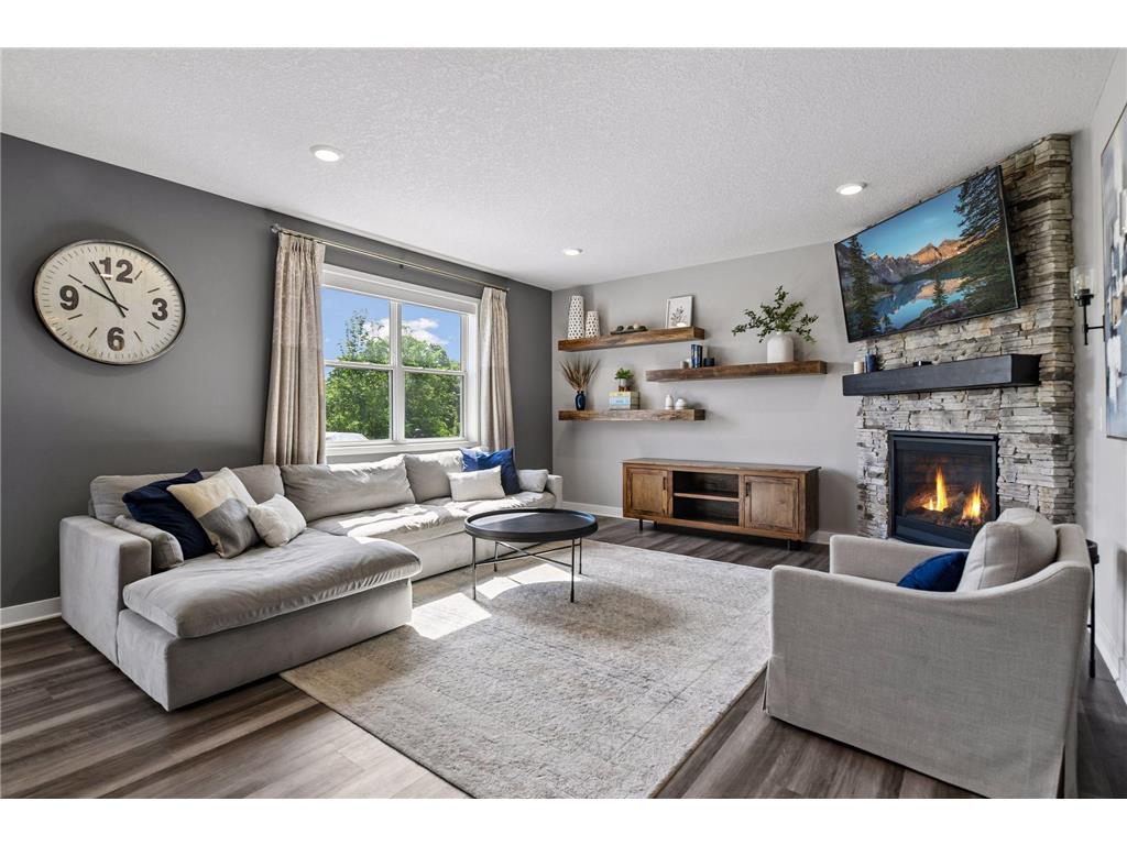 1247 Maple Lane Carver MN 55315 7081035 image10